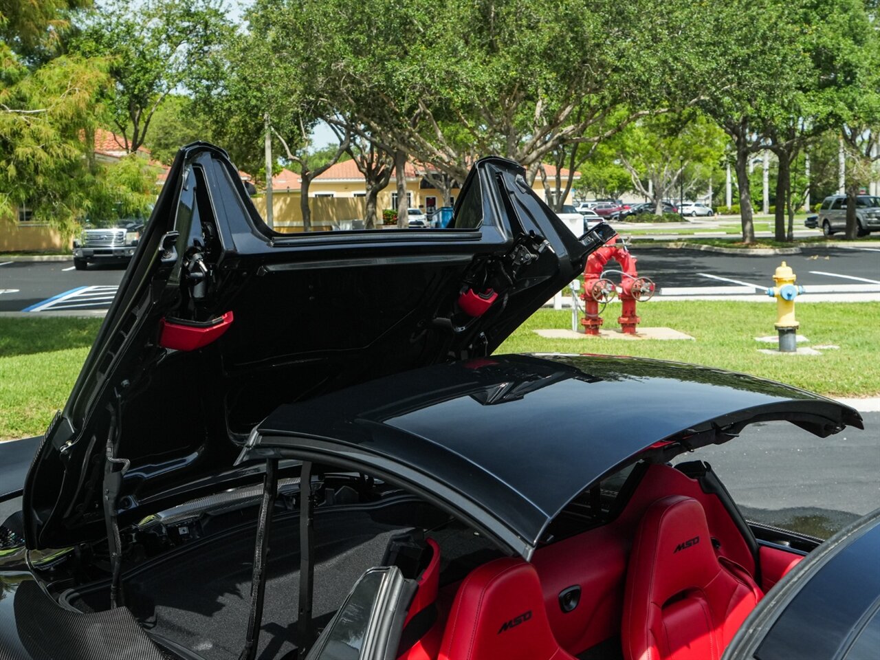 2022 McLaren 720S Spider   - Photo 65 - Bonita Springs, FL 34134