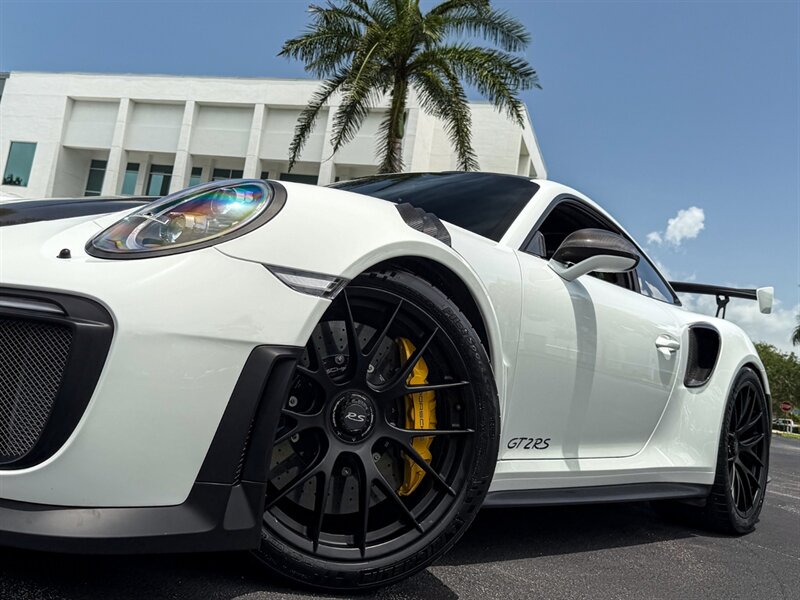 2018 Porsche 911 GT2 RS - Photo 11 - Bonita Springs, FL 34134