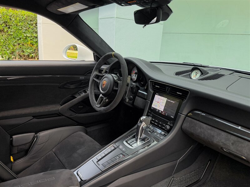 2018 Porsche 911 GT2 RS - Photo 32 - Bonita Springs, FL 34134