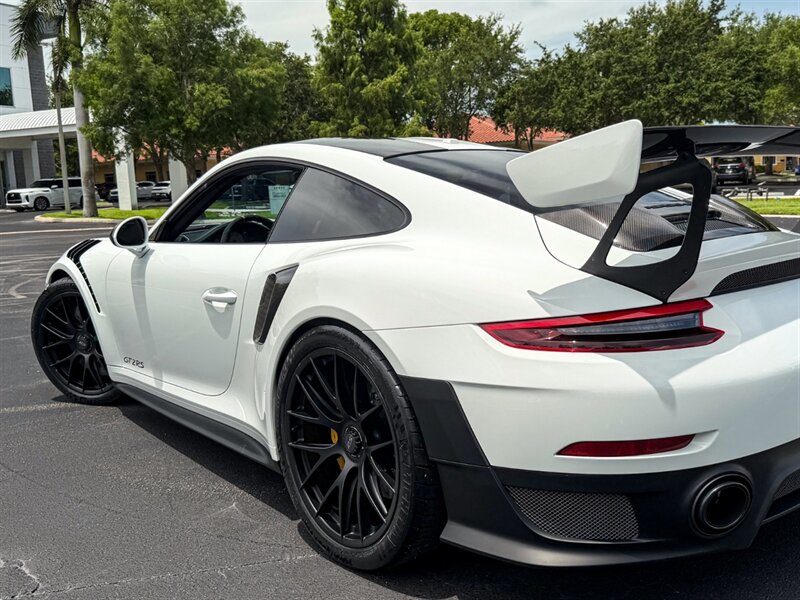 2018 Porsche 911 GT2 RS - Photo 42 - Bonita Springs, FL 34134