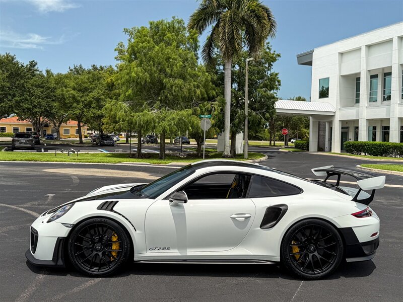 2018 Porsche 911 GT2 RS - Photo 36 - Bonita Springs, FL 34134