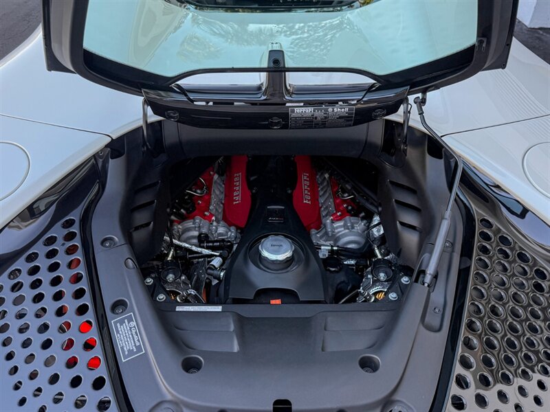 2024 Ferrari SF90 Spider - Photo 36 - Bonita Springs, FL 34134