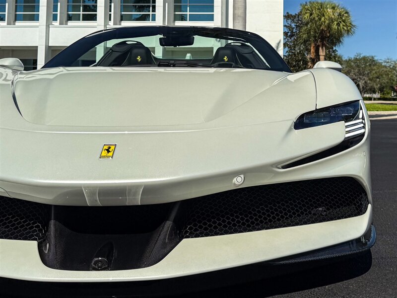 2024 Ferrari SF90 Spider - Photo 3 - Bonita Springs, FL 34134