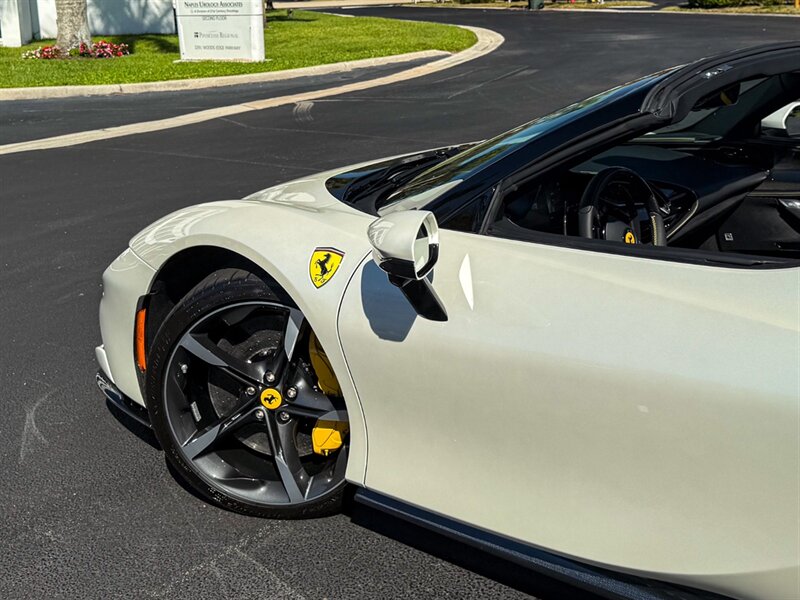 2024 Ferrari SF90 Spider - Photo 48 - Bonita Springs, FL 34134