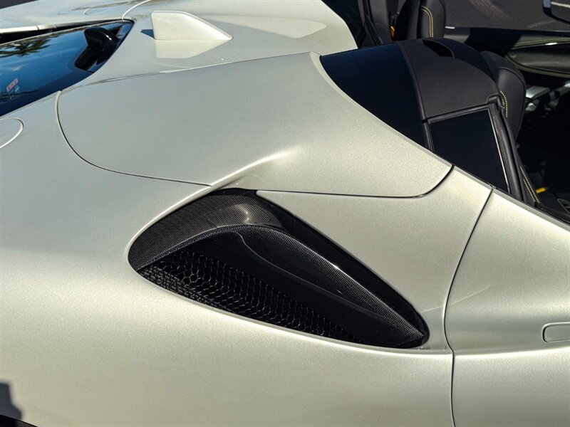 2024 Ferrari SF90 Spider - Photo 65 - Bonita Springs, FL 34134