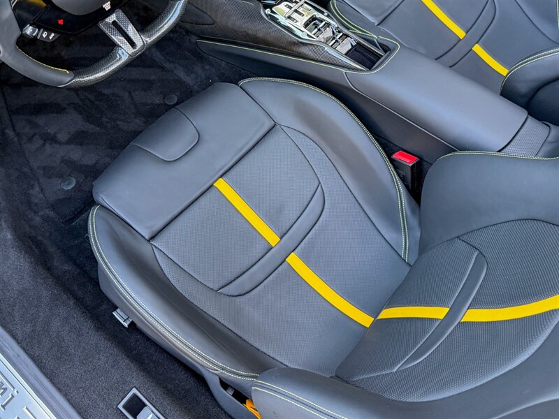 2024 Ferrari SF90 Spider - Photo 18 - Bonita Springs, FL 34134