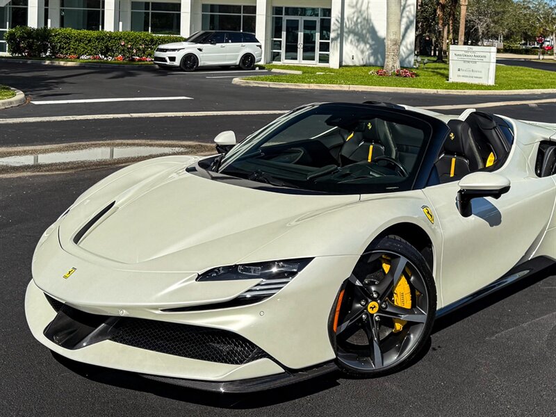 2024 Ferrari SF90 Spider - Photo 9 - Bonita Springs, FL 34134