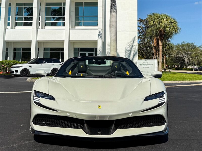 2024 Ferrari SF90 Spider - Photo 6 - Bonita Springs, FL 34134