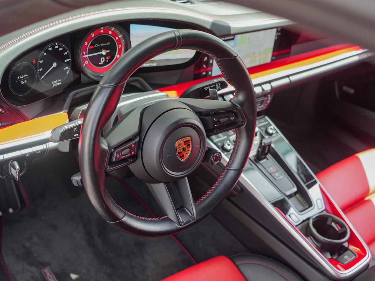 2022 Porsche 911 Turbo S photo 29