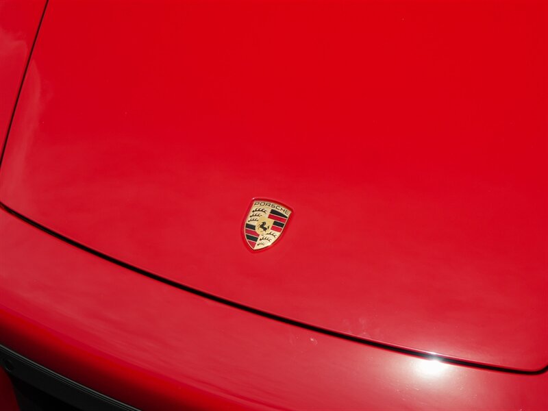 2022 Porsche 911 Turbo S photo 4