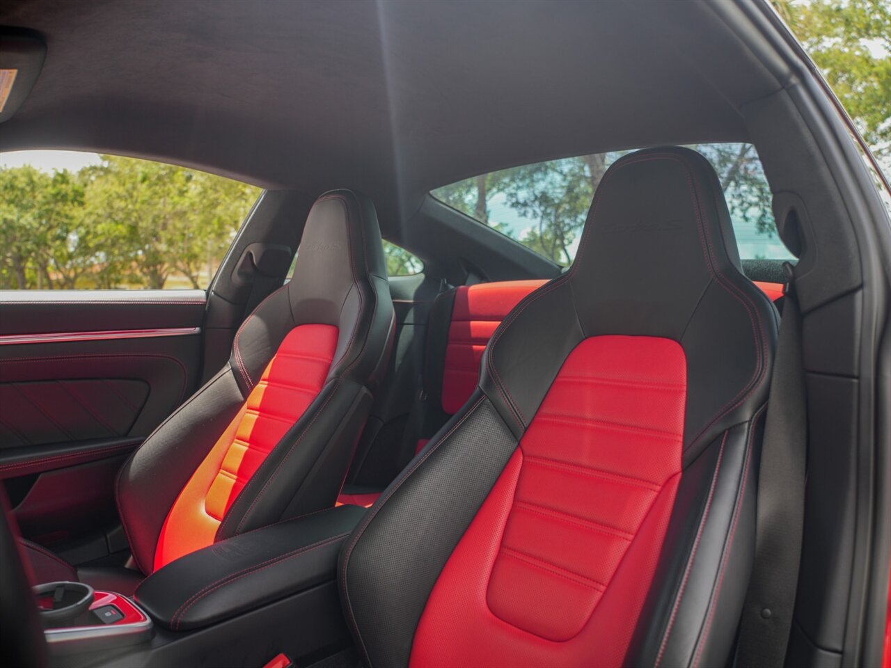 2022 Porsche 911 Turbo S photo 22