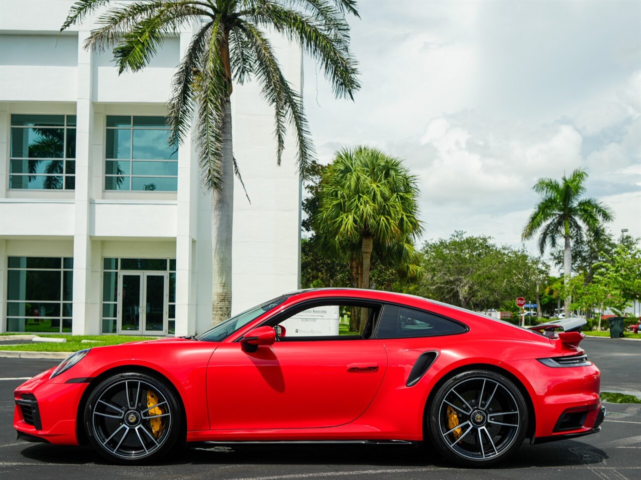2022 Porsche 911 Turbo S photo 42
