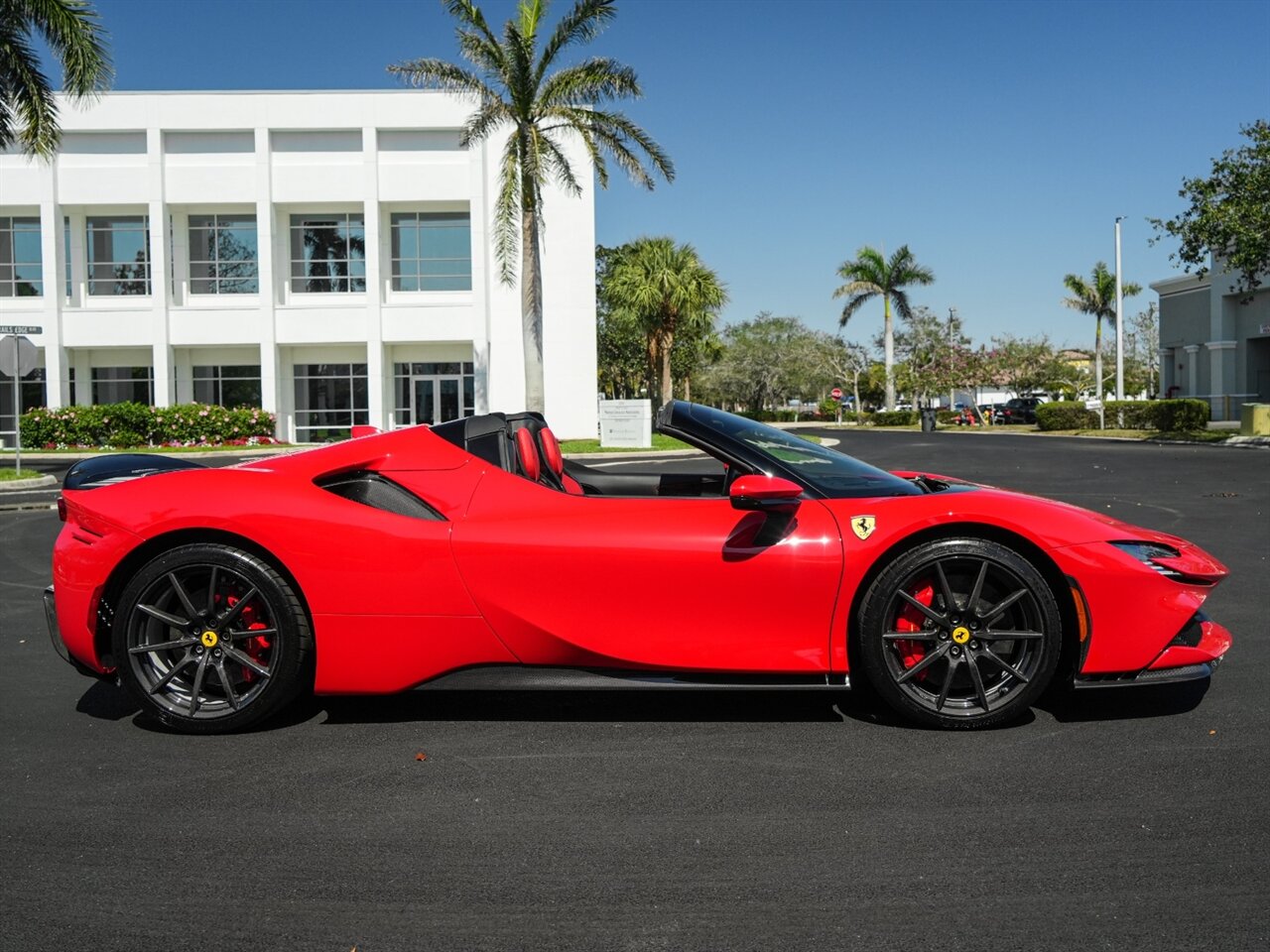 2022 Ferrari SF90 Spider   - Photo 74 - Bonita Springs, FL 34134