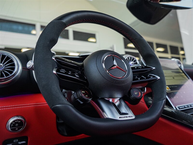 2022 Mercedes-Benz AMG SL 63 - Photo 15 - Bonita Springs, FL 34134