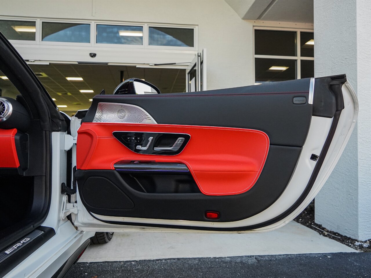 2022 Mercedes-Benz AMG SL 63   - Photo 38 - Bonita Springs, FL 34134