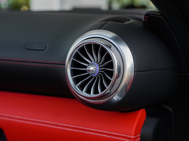 2022 Mercedes-Benz AMG SL 63 - Photo 37 - Bonita Springs, FL 34134