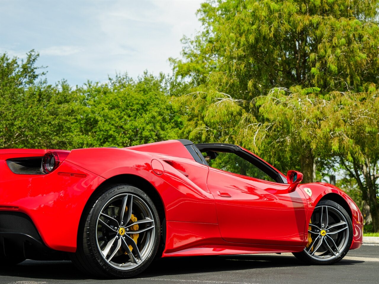 2019 Ferrari 488 Spider   - Photo 58 - Bonita Springs, FL 34134