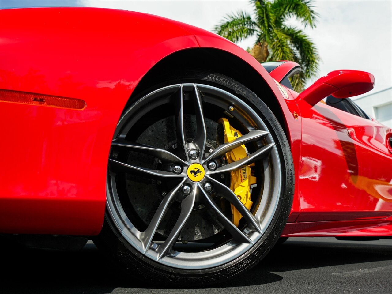 2019 Ferrari 488 Spider   - Photo 11 - Bonita Springs, FL 34134