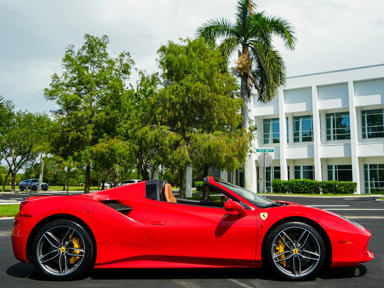 2019 Ferrari 488 Spider   - Photo 61 - Bonita Springs, FL 34134