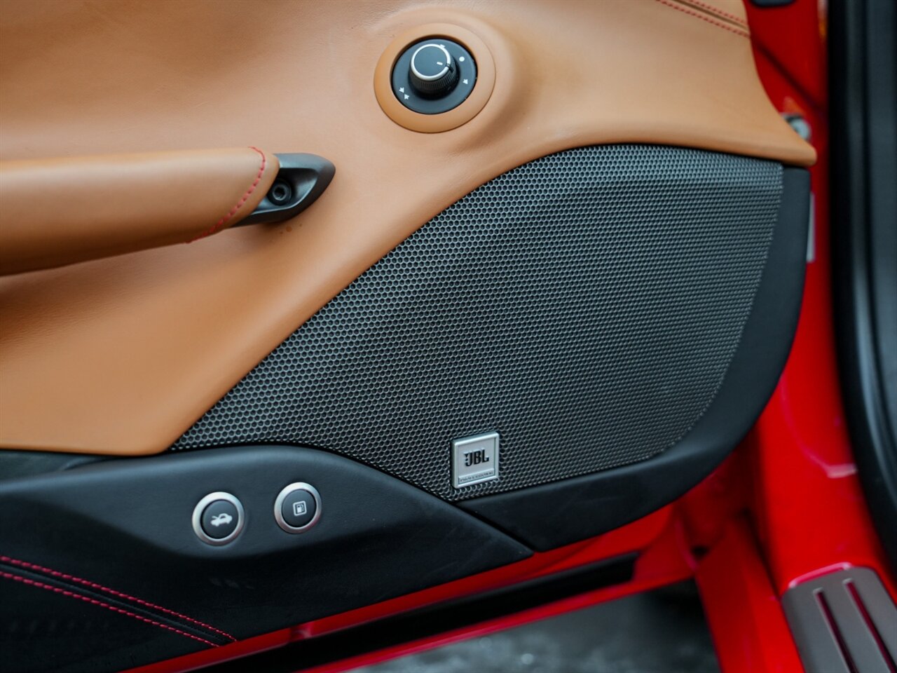 2019 Ferrari 488 Spider   - Photo 26 - Bonita Springs, FL 34134