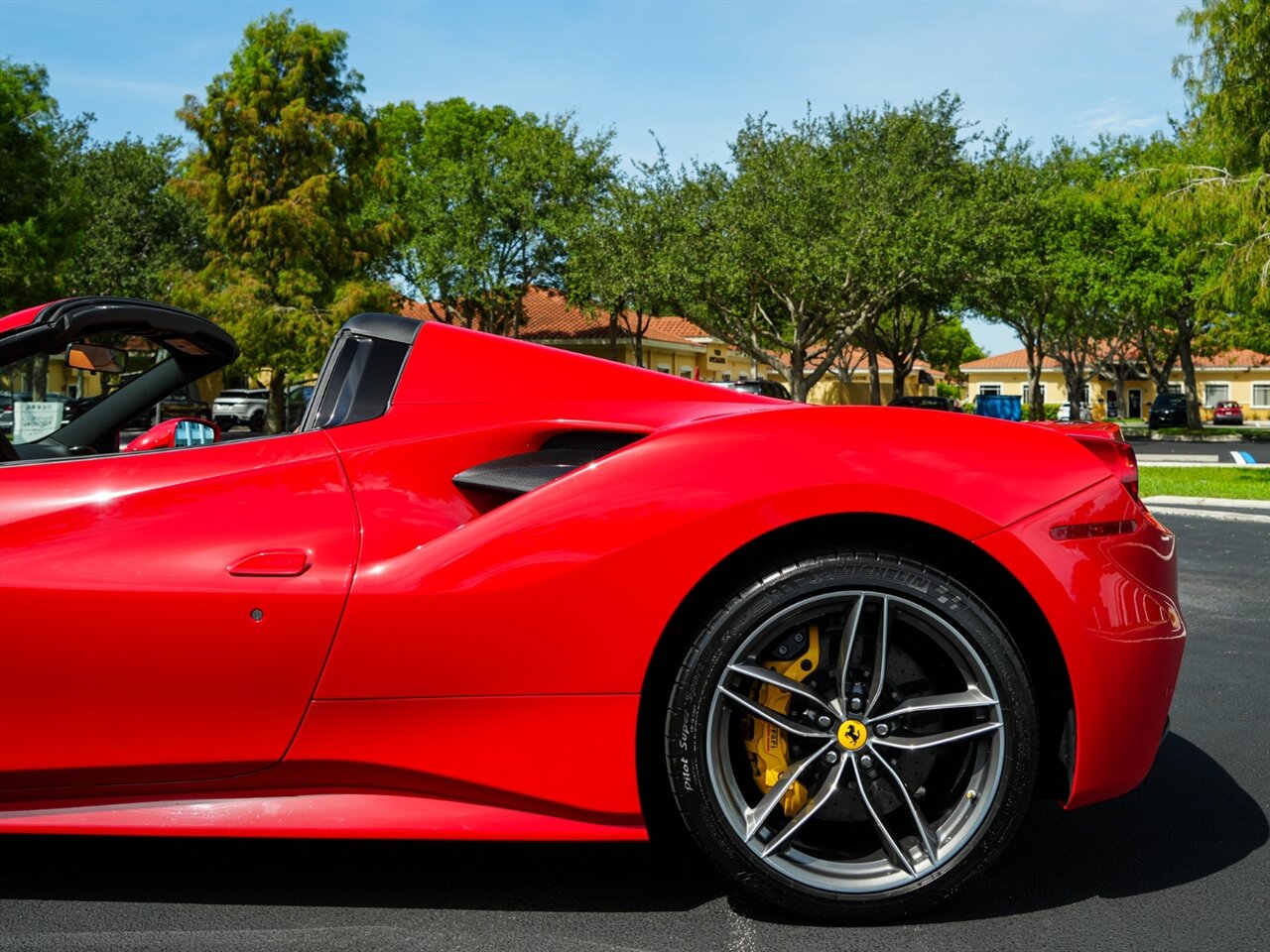 2019 Ferrari 488 Spider   - Photo 43 - Bonita Springs, FL 34134