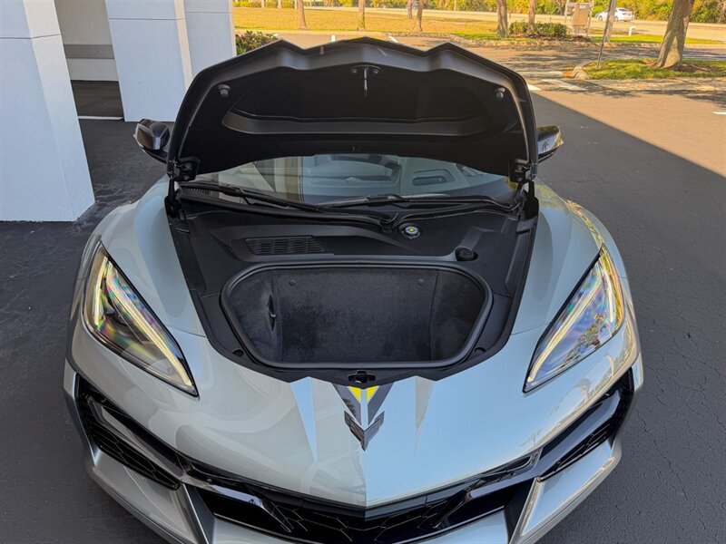 2024 Chevrolet Corvette Z06   - Photo 41 - Bonita Springs, FL 34134