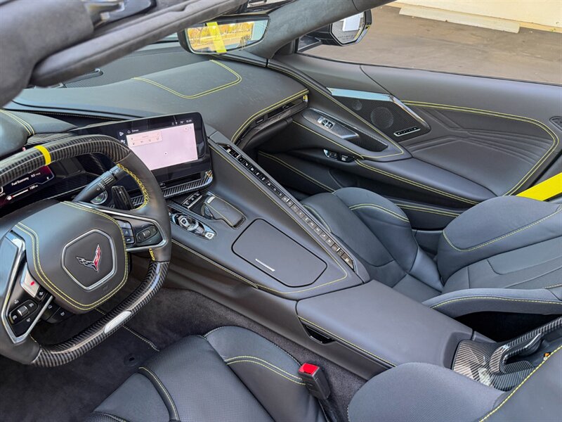 2024 Chevrolet Corvette Z06   - Photo 14 - Bonita Springs, FL 34134
