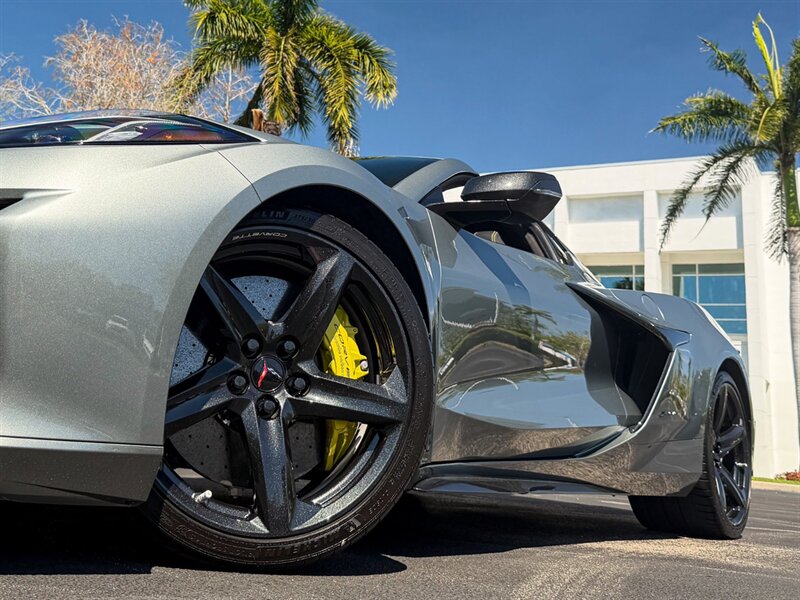 2024 Chevrolet Corvette Z06   - Photo 11 - Bonita Springs, FL 34134
