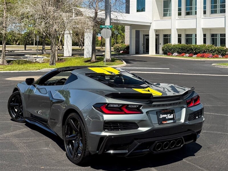 2024 Chevrolet Corvette Z06   - Photo 48 - Bonita Springs, FL 34134