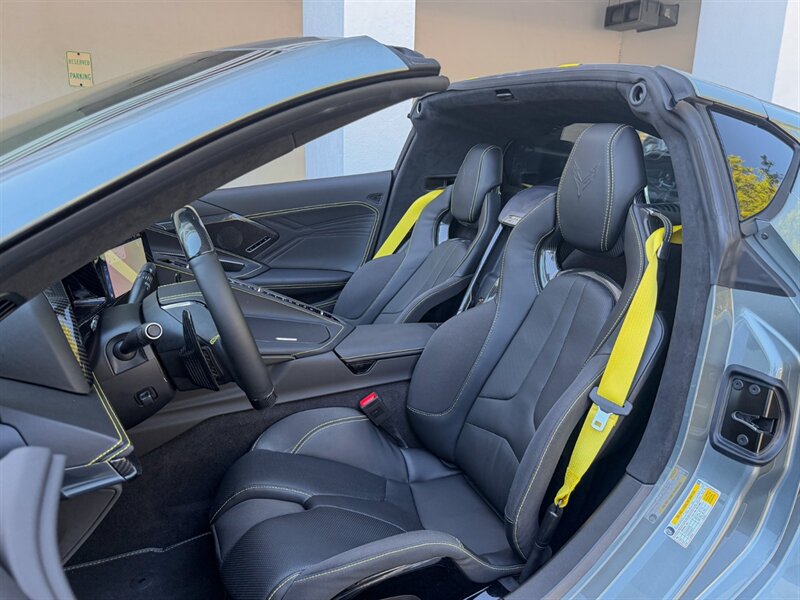 2024 Chevrolet Corvette Z06   - Photo 18 - Bonita Springs, FL 34134