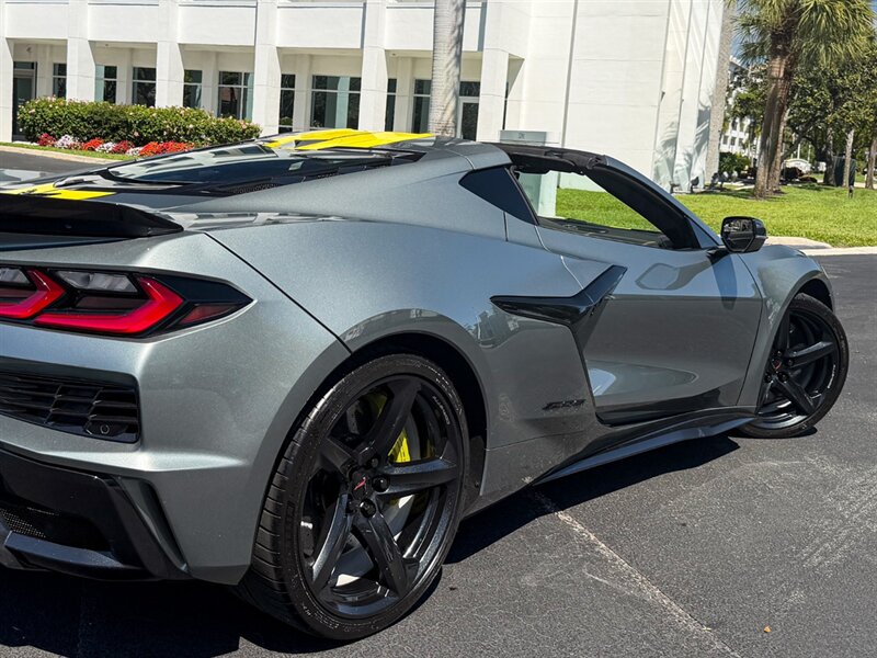 2024 Chevrolet Corvette Z06   - Photo 63 - Bonita Springs, FL 34134