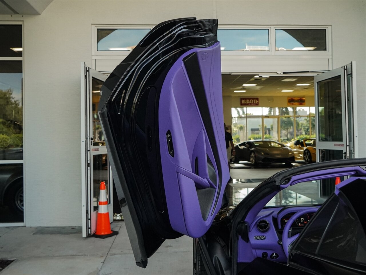 2022 McLaren 720S Spider Performance   - Photo 27 - Bonita Springs, FL 34134