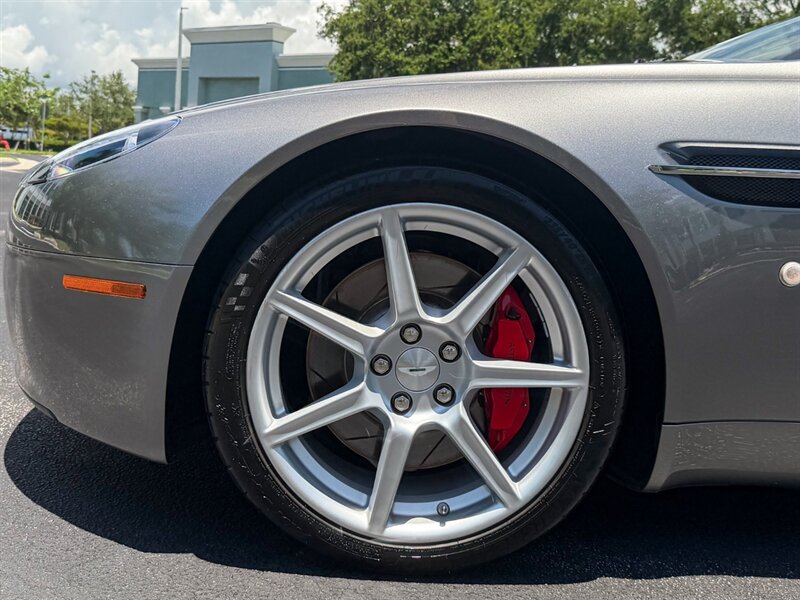 2007 Aston Martin V8 Vantage   - Photo 40 - Bonita Springs, FL 34134