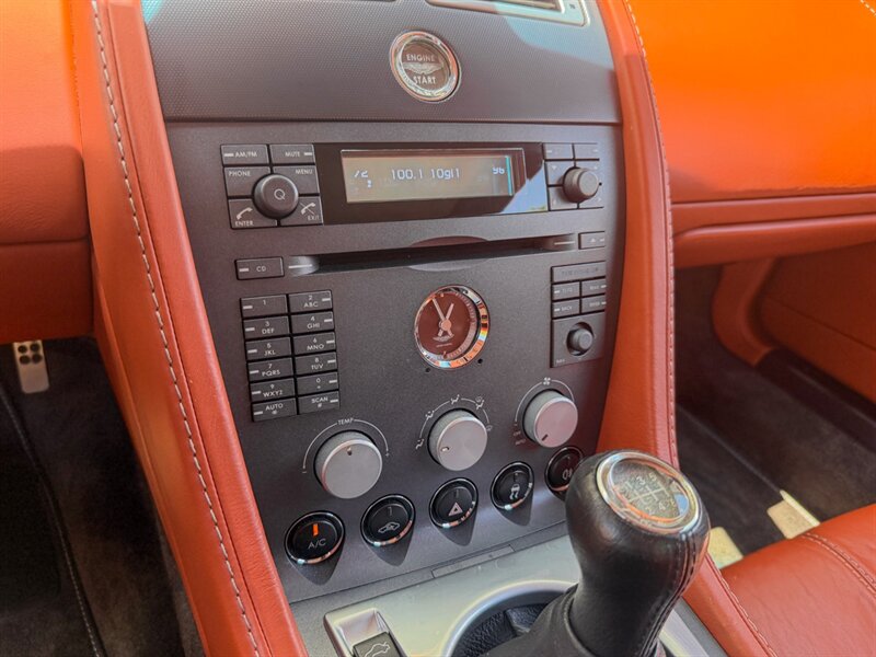 2007 Aston Martin V8 Vantage   - Photo 17 - Bonita Springs, FL 34134