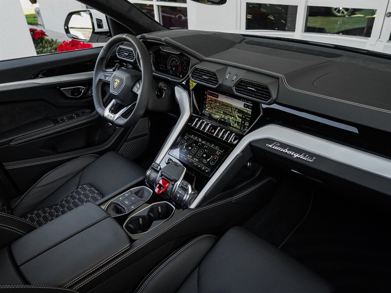 2021 Lamborghini Urus   - Photo 34 - Bonita Springs, FL 34134