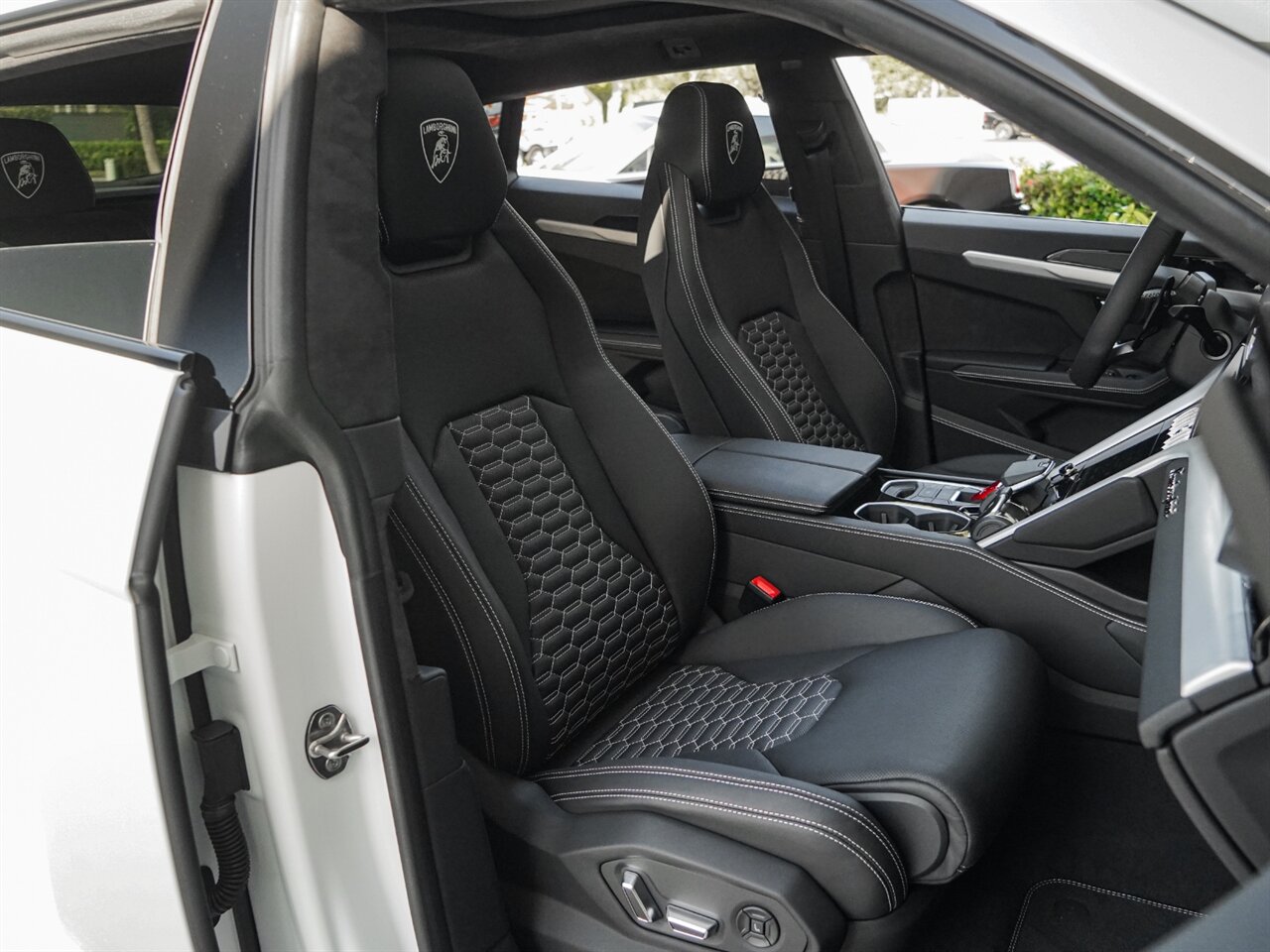 2021 Lamborghini Urus   - Photo 35 - Bonita Springs, FL 34134