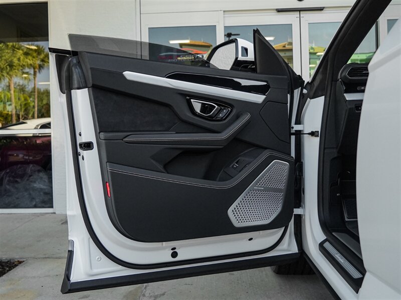 2021 Lamborghini Urus - Photo 25 - Bonita Springs, FL 34134