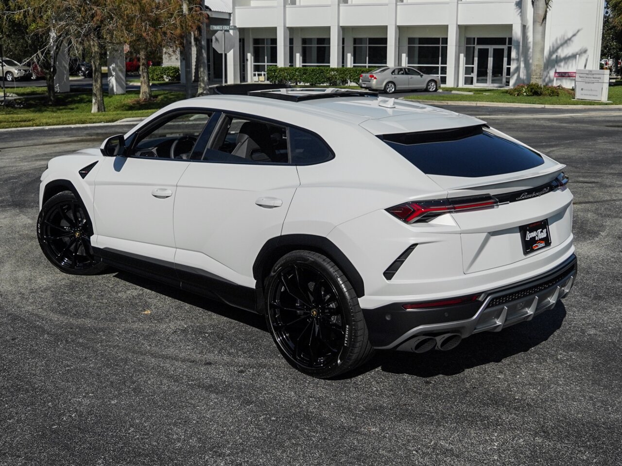 2021 Lamborghini Urus   - Photo 53 - Bonita Springs, FL 34134