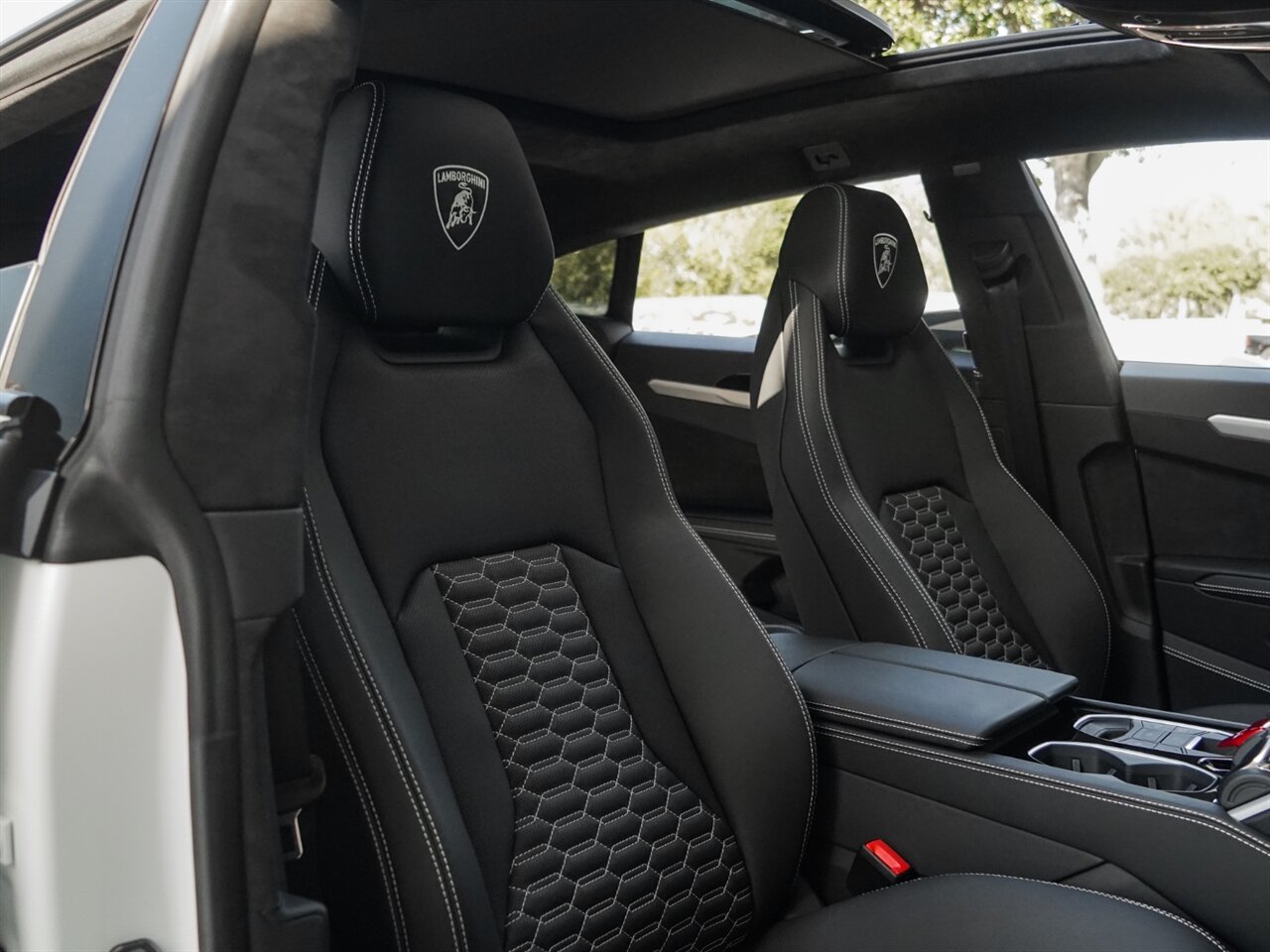 2021 Lamborghini Urus   - Photo 37 - Bonita Springs, FL 34134