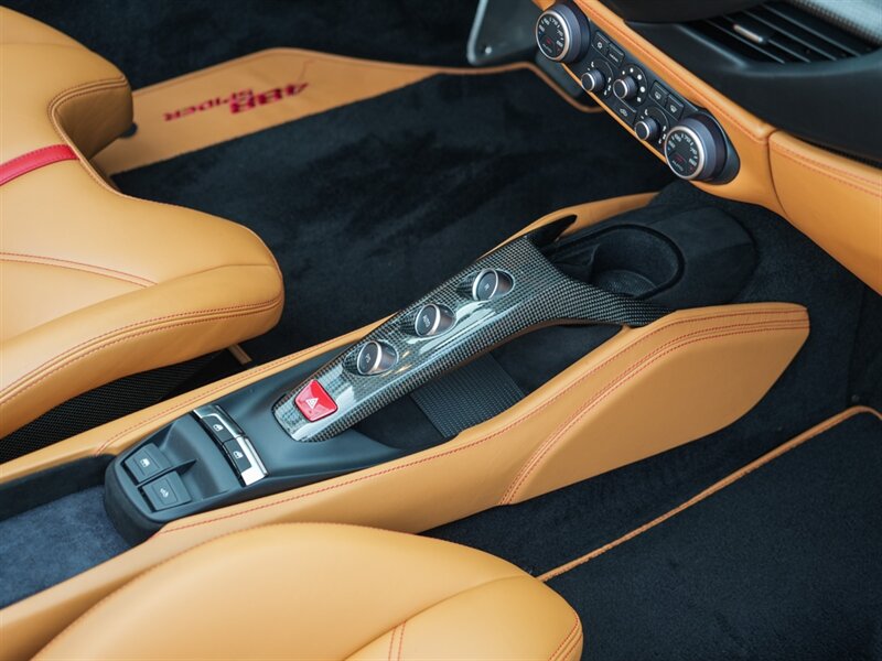 2018 Ferrari 488 Spider   - Photo 37 - Bonita Springs, FL 34134