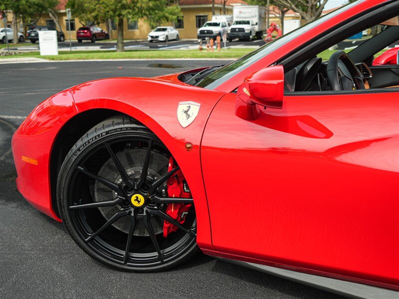 2018 Ferrari 488 Spider   - Photo 55 - Bonita Springs, FL 34134