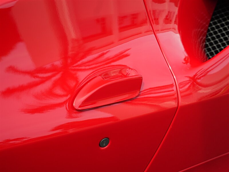 2018 Ferrari 488 Spider   - Photo 52 - Bonita Springs, FL 34134