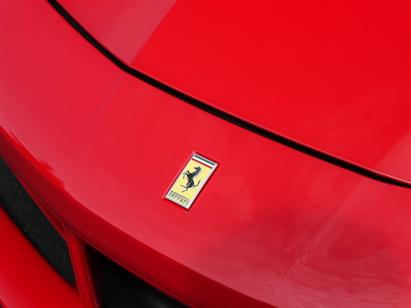 2018 Ferrari 488 Spider   - Photo 4 - Bonita Springs, FL 34134