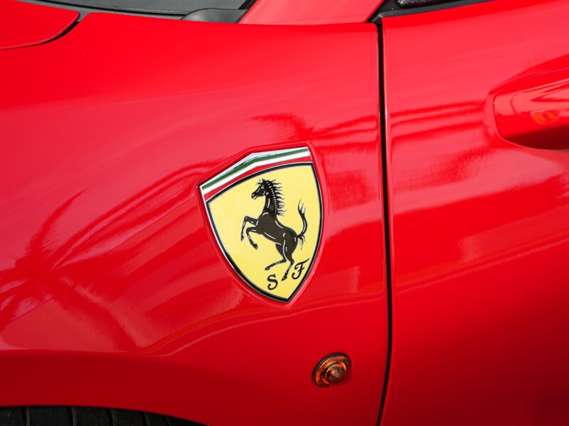 2018 Ferrari 488 Spider   - Photo 50 - Bonita Springs, FL 34134