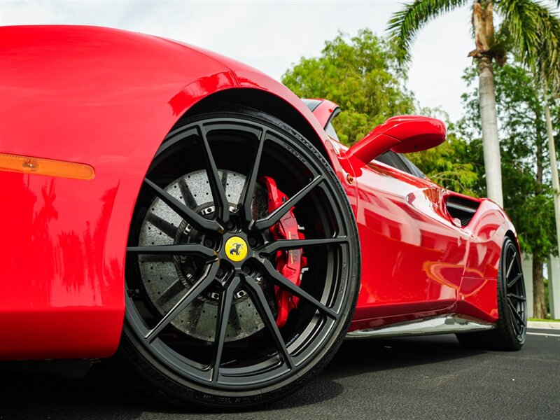 2018 Ferrari 488 Spider   - Photo 11 - Bonita Springs, FL 34134