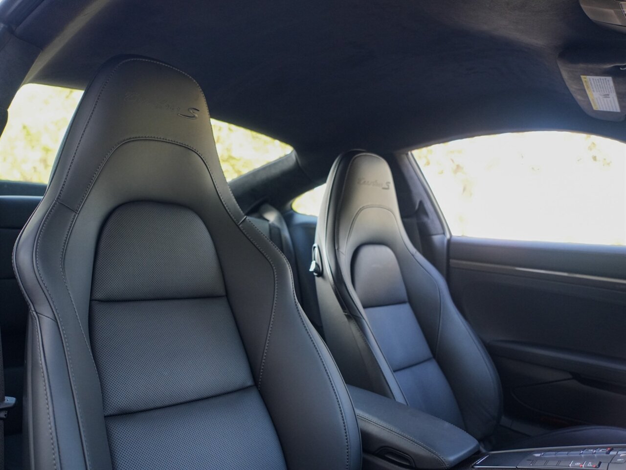 2018 Porsche 911 Turbo S   - Photo 38 - Bonita Springs, FL 34134