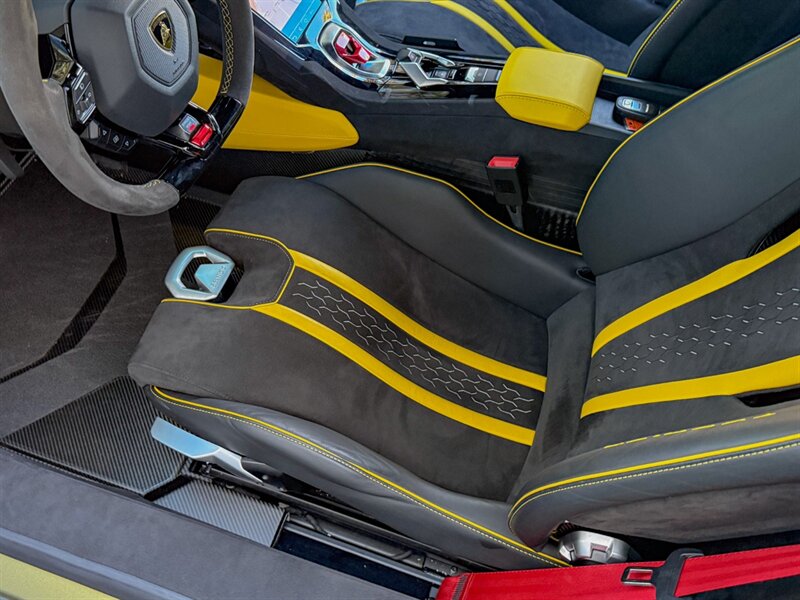2023 Lamborghini Huracan Tecnica   - Photo 22 - Bonita Springs, FL 34134