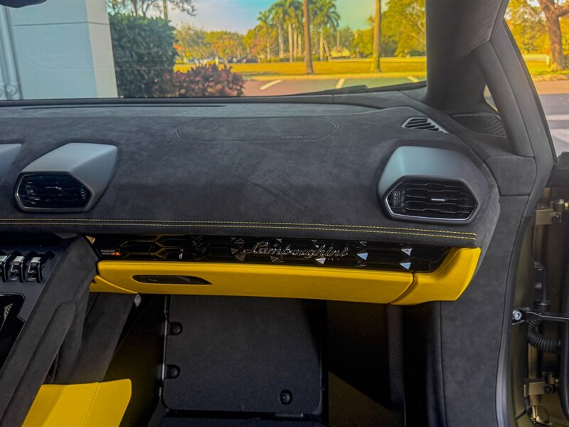 2023 Lamborghini Huracan Tecnica   - Photo 35 - Bonita Springs, FL 34134