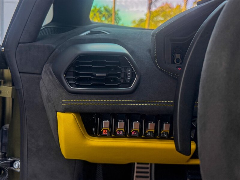 2023 Lamborghini Huracan Tecnica   - Photo 24 - Bonita Springs, FL 34134