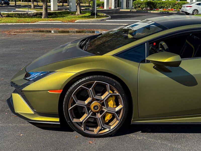 2023 Lamborghini Huracan Tecnica   - Photo 43 - Bonita Springs, FL 34134